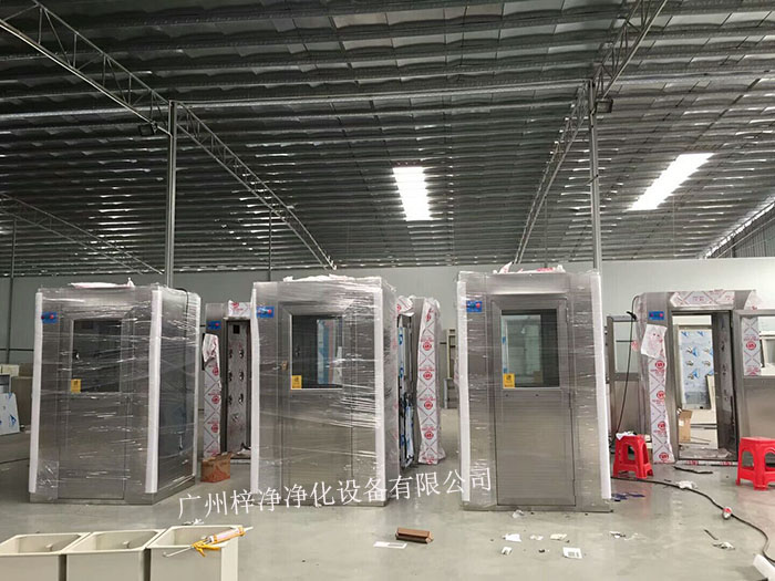 風淋室可以加長二米、三米、四米長等等。