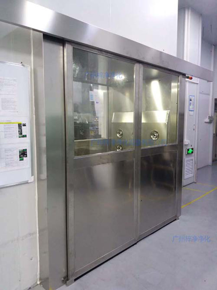 全自動感應(yīng)風淋室在無塵車間的生產(chǎn)環(huán)境中