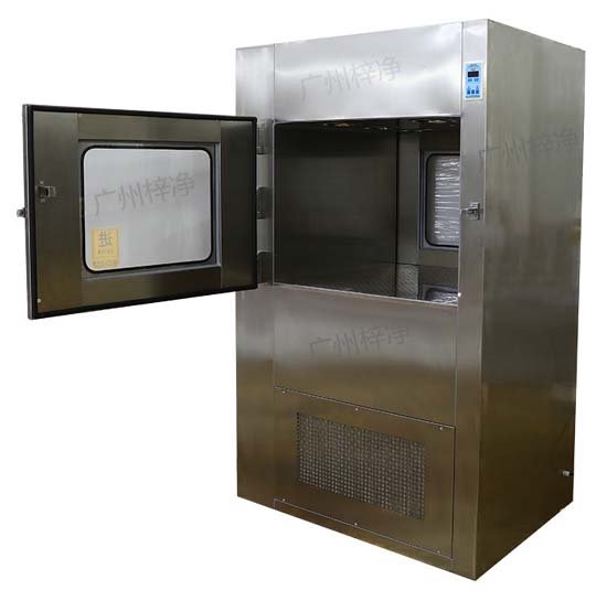 風淋傳遞窗在醫(yī)療器械行業(yè)，潔凈室的環(huán)境對于產品的質量和安全性至關重要